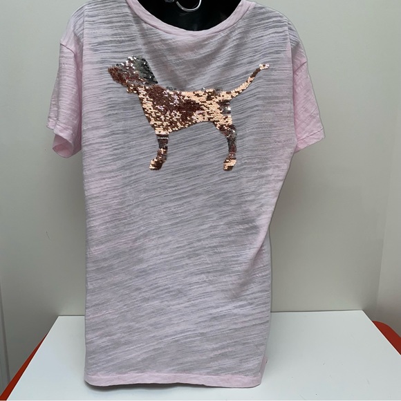 VS PINK Pink V-Neck Tee with Flippy Sequins Dog Logo - Picture 3 of 10